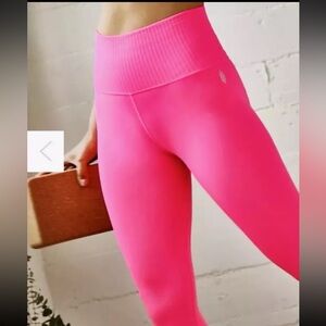 NWOT Free People Movement High-Rise 7/8 Length Good Karma Leggings